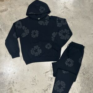 DENIM TEARS COTTON WREATH HOODIE BLACK MONOCHROME